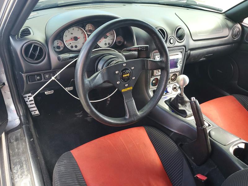 Photo 8 from auction – 2004 MAZDA MX-5 MIATA with VIN JM1NB354640406366