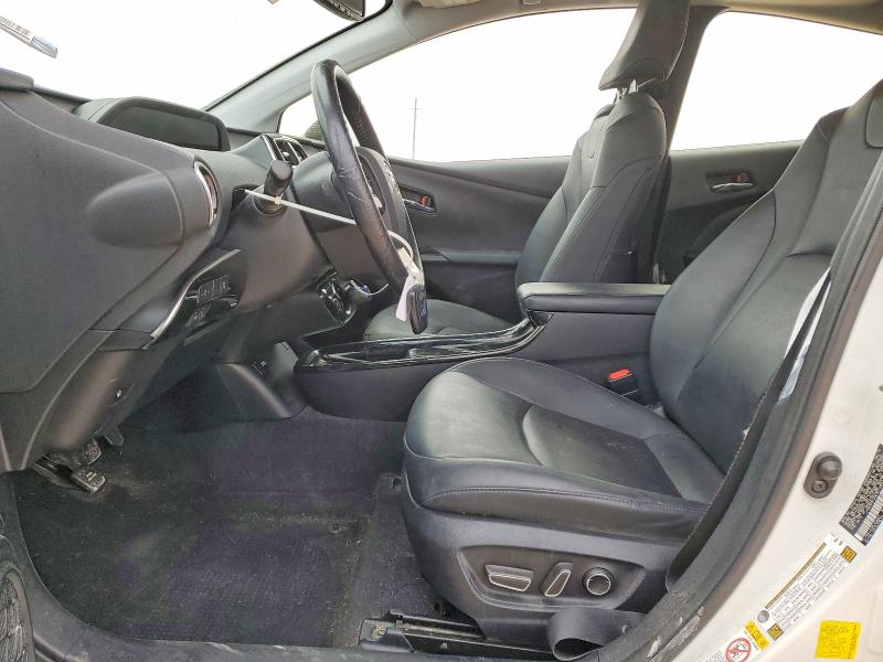 Photo 7 from auction – 2016 TOYOTA PRIUS with VIN JTDKARFU0G3016891