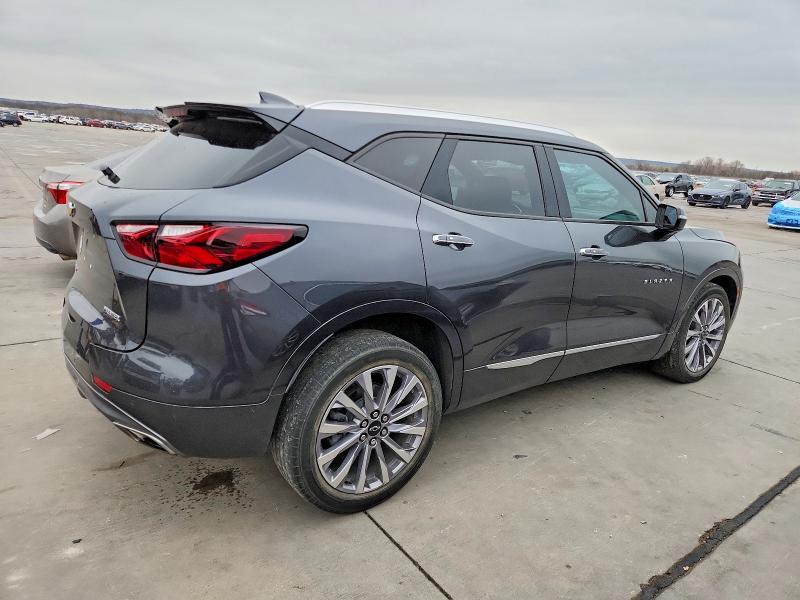 Photo 3 from auction – 2022 CHEVROLET BLAZER with VIN 3GNKBFRS5NS131426