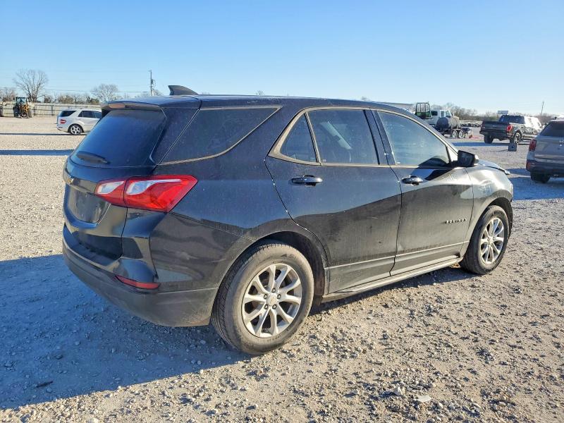Photo 3 from auction – 2019 CHEVROLET EQUINOX with VIN 2GNAXHEV2K6288477