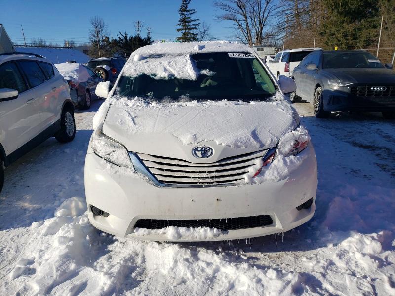 Photo 5 from auction – 2015 TOYOTA SIENNA LE with VIN 5TDJK3DC6FS114949