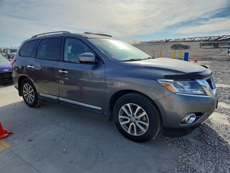Photo 4 from auction – 2016 NISSAN PATHFINDER with VIN 5N1AR2MNXGC641379