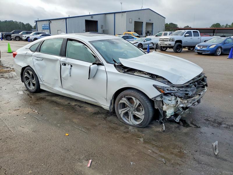 Photo 4 from auction – 2018 HONDA ACCORD with VIN 1HGCV2F56JA022255