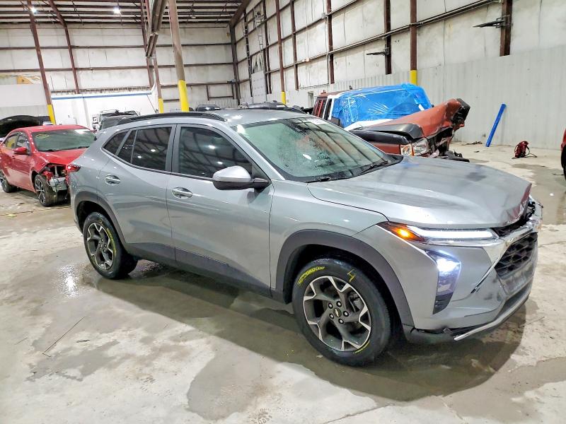 Photo 4 from auction – 2024 CHEVROLET TRAX with VIN KL77LHE21RC053278
