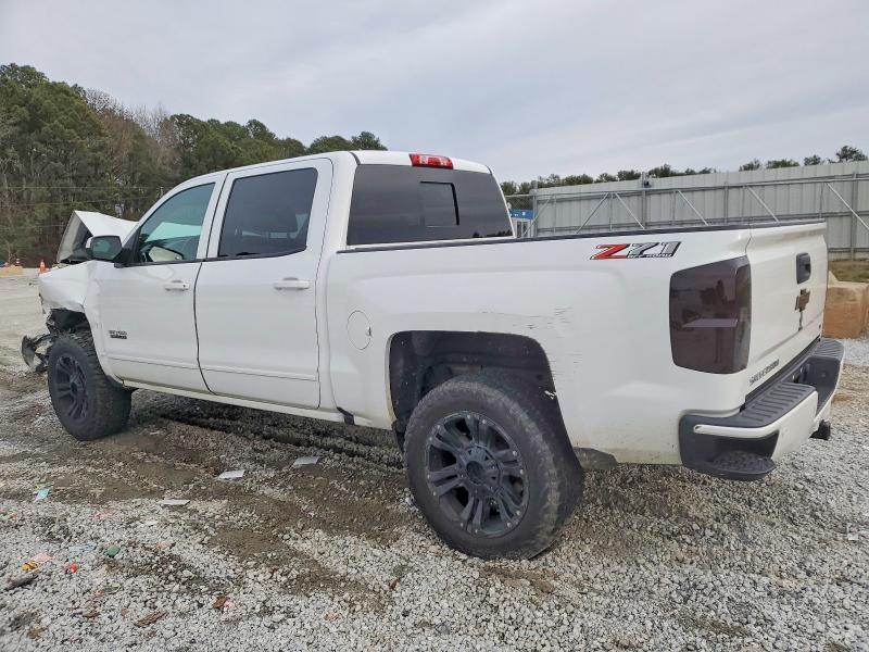 Photo 2 from auction – 2018 CHEVROLET SILVERADO with VIN 3GCUKREC2JG140793
