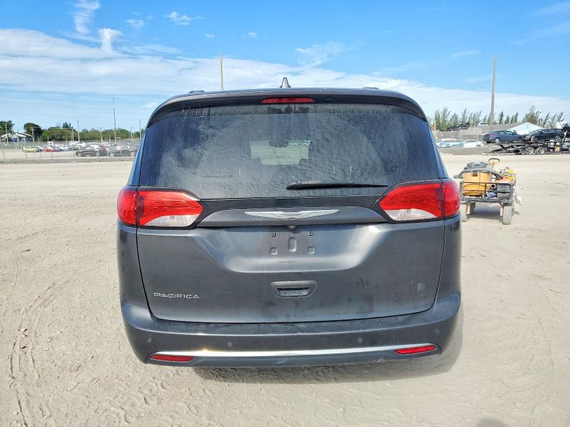Photo 6 from auction – 2017 CHRYSLER PACIFICA T with VIN 2C4RC1BG7HR532653