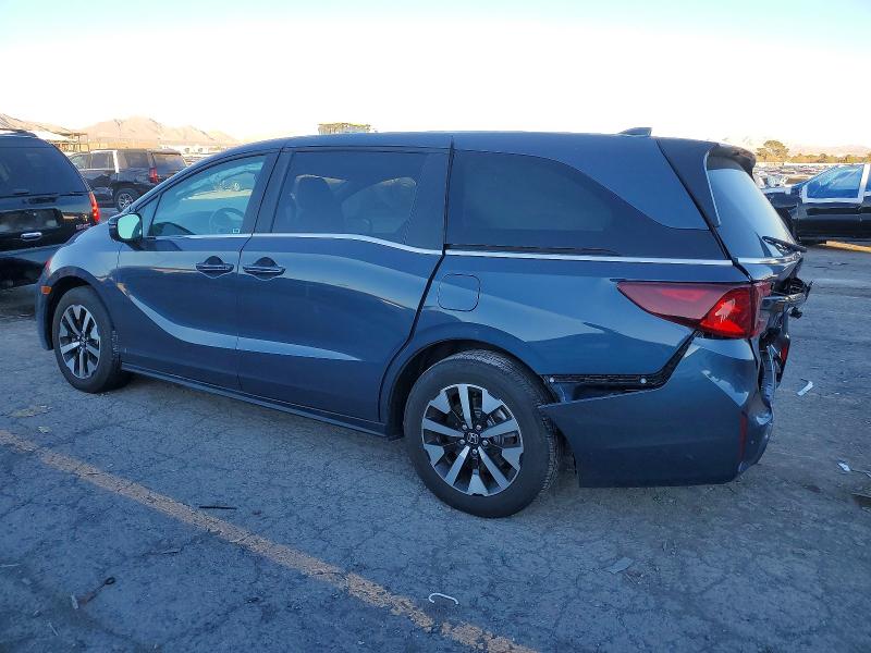 Photo 2 from auction – 2025 HONDA ODYSSEY EX with VIN 5FNRL6H65SB037656