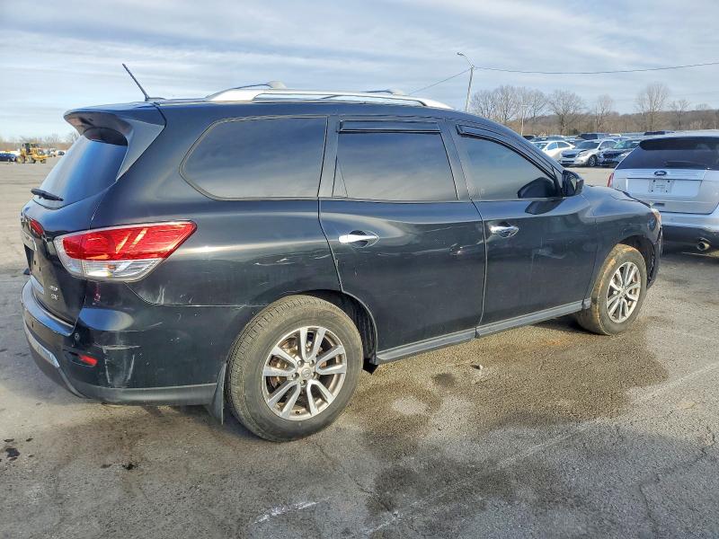 Photo 3 from auction – 2016 NISSAN PATHFINDER with VIN 5N1AR2MM9GC652266
