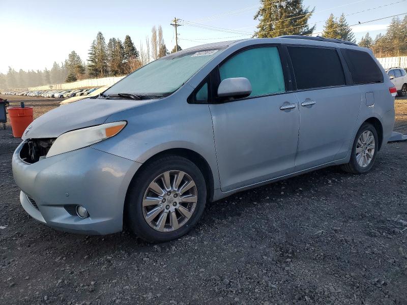 TOYOTA SIENNA XLE 2011 with VIN 5TDDK3DC4BS022827 - Photo from auction