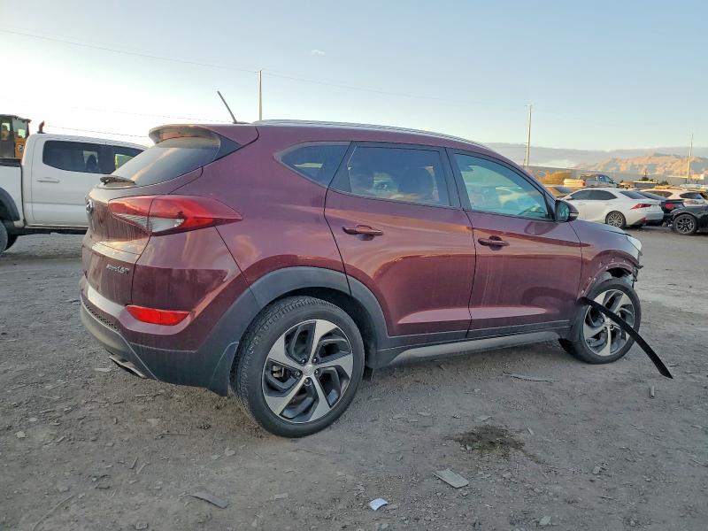 Photo 3 from auction – 2016 HYUNDAI TUCSON LIM with VIN KM8J33A21GU225975