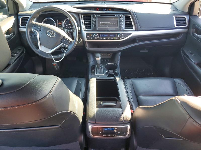 Photo 8 from auction – 2017 TOYOTA HIGHLANDER with VIN 5TDJZRFH1HS483776