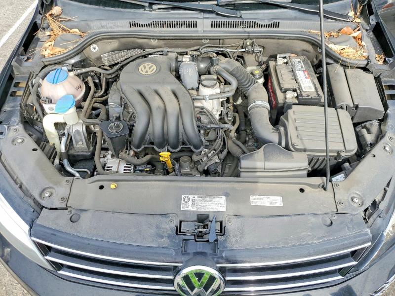 Photo 11 from auction – 2015 VOLKSWAGEN JETTA BASE with VIN 3VW2K7AJ1FM350422
