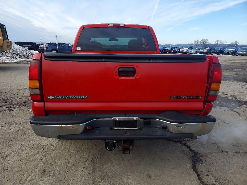 Photo 6 from auction – 2000 CHEVROLET SILVERADO with VIN 1GCEC19T6YZ326490