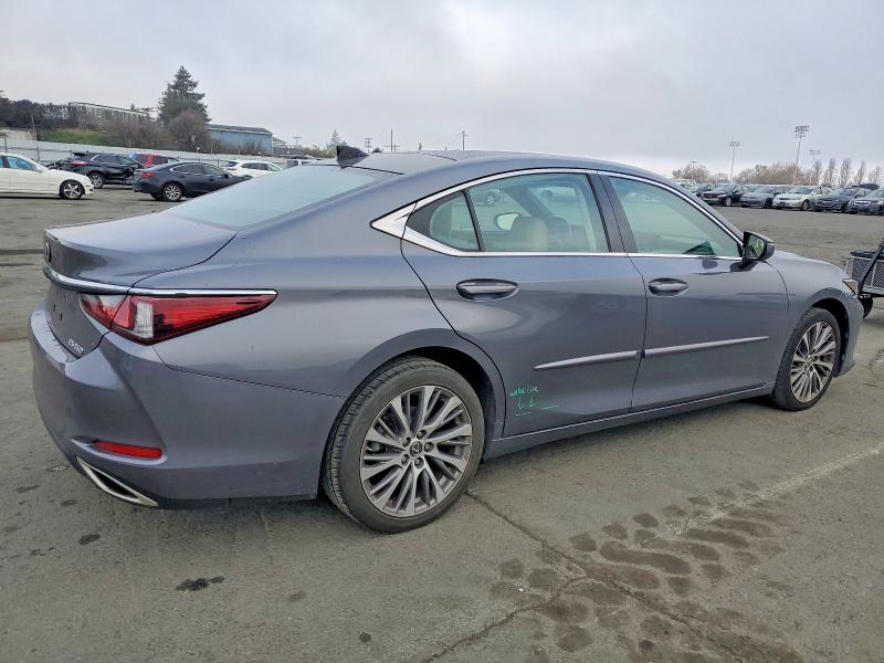 Photo 3 from auction – 2020 LEXUS ES 350 with VIN 58ADZ1B10LU069968