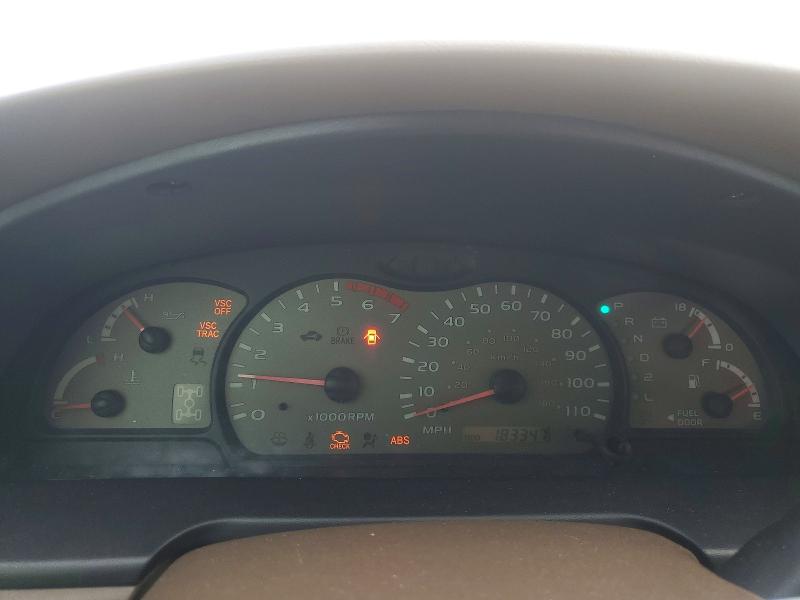 Photo 9 from auction – 2004 TOYOTA SEQUOIA SR with VIN 5TDBT44A94S223523
