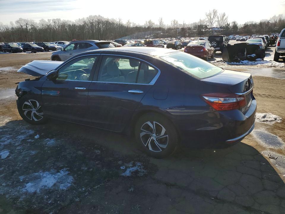 Photo 2 from auction – 2017 HONDA ACCORD with VIN 1HGCR2F37HA012122