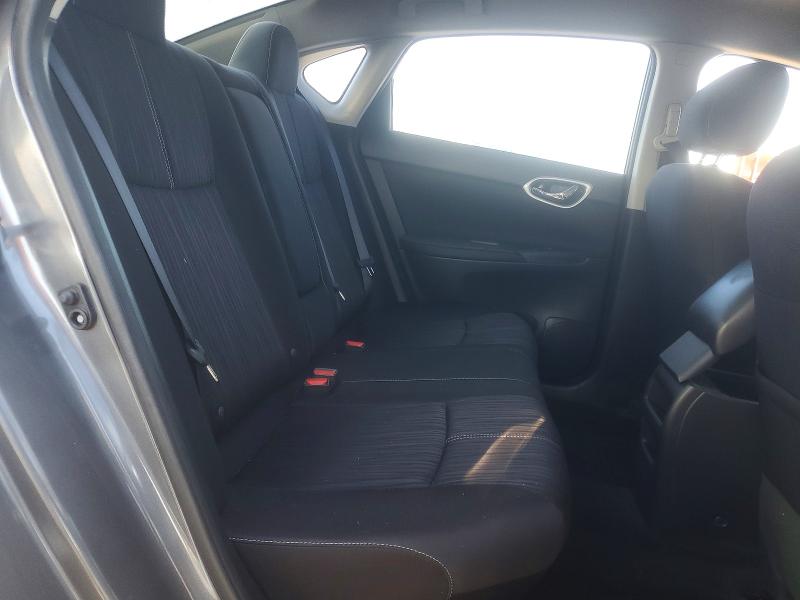 Photo 10 from auction – 2017 NISSAN SENTRA S with VIN 3N1AB7AP2HL670668