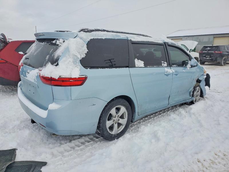 Photo 3 from auction – 2015 TOYOTA SIENNA LE with VIN 5TDKK3DC7FS561004