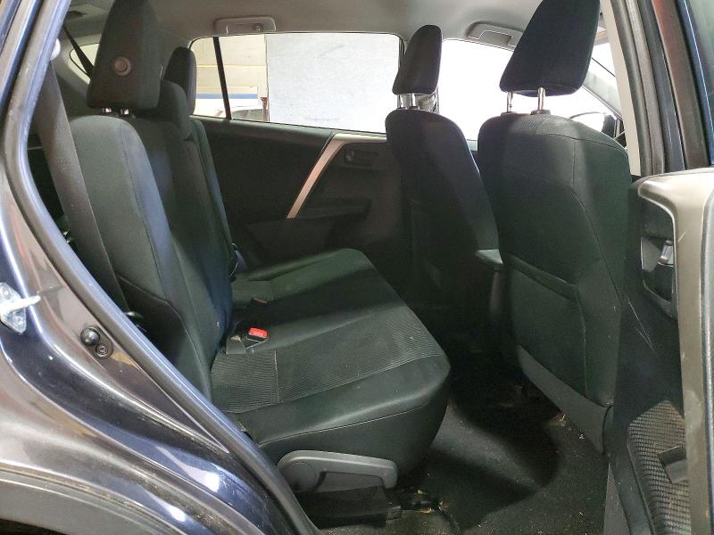 Photo 11 from auction – 2015 TOYOTA RAV4 LE with VIN 2T3BFREV0FW256269