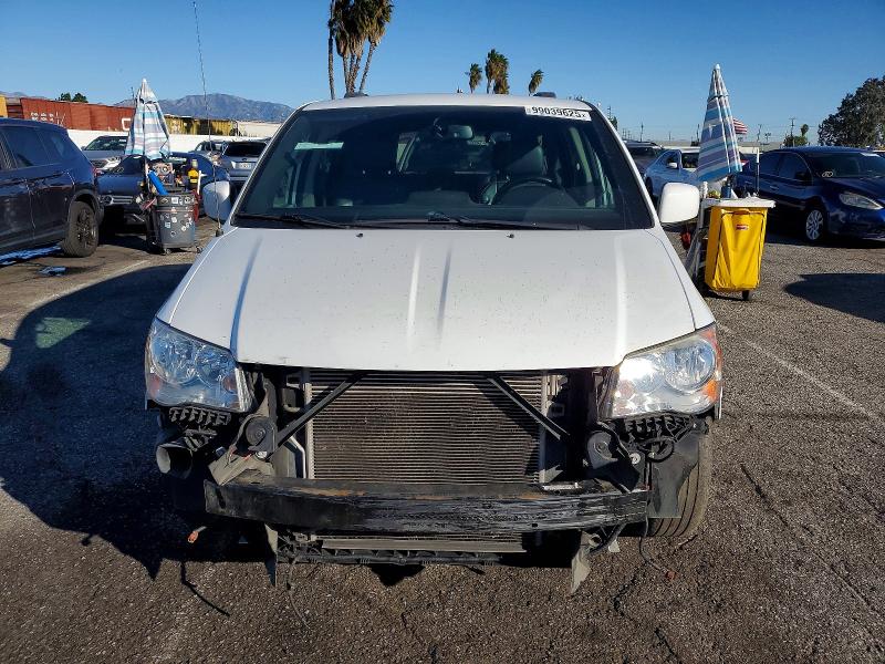Photo 5 from auction – 2017 DODGE GRAND CARAVAN with VIN 2C4RDGCG1HR686595