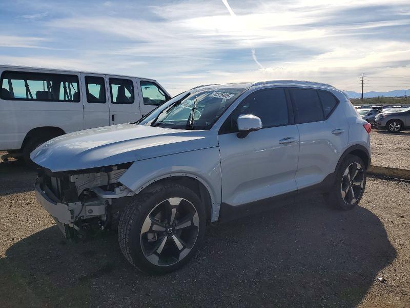 VOLVO XC40 2020 with VIN YV4162UK5L2183900 - Photo from auction