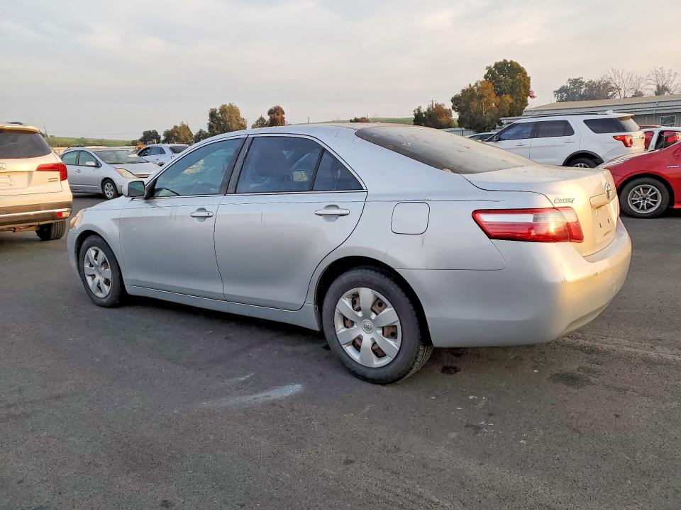 Photo 2 from auction – 2007 TOYOTA CAMRY CE with VIN 4T1BE46K77U187570