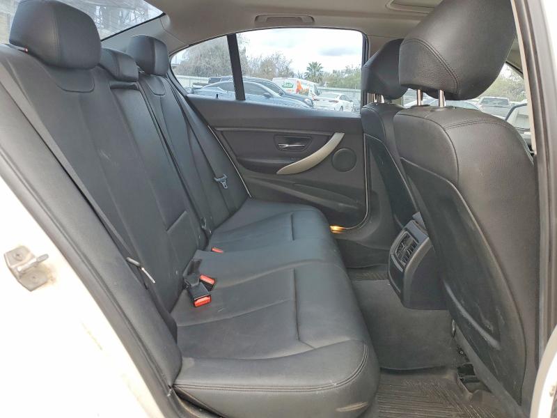 Photo 10 from auction – 2016 BMW 320 I with VIN WBA8A9C57GK616155