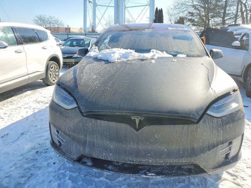 Photo 5 from auction – 2019 TESLA MODEL X with VIN 5YJXCDE22KF150820
