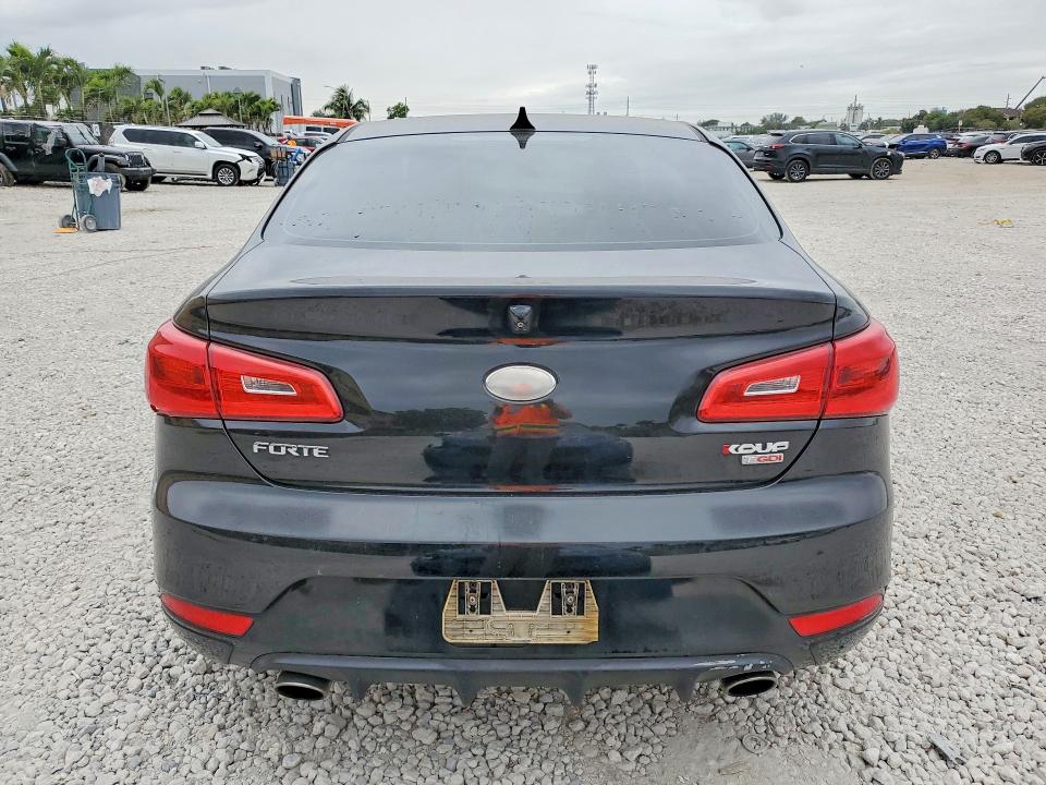 صورة رقم 6 من المزاد - 2015 KIA FORTE SX مع VIN KNAFZ6A39F5267285