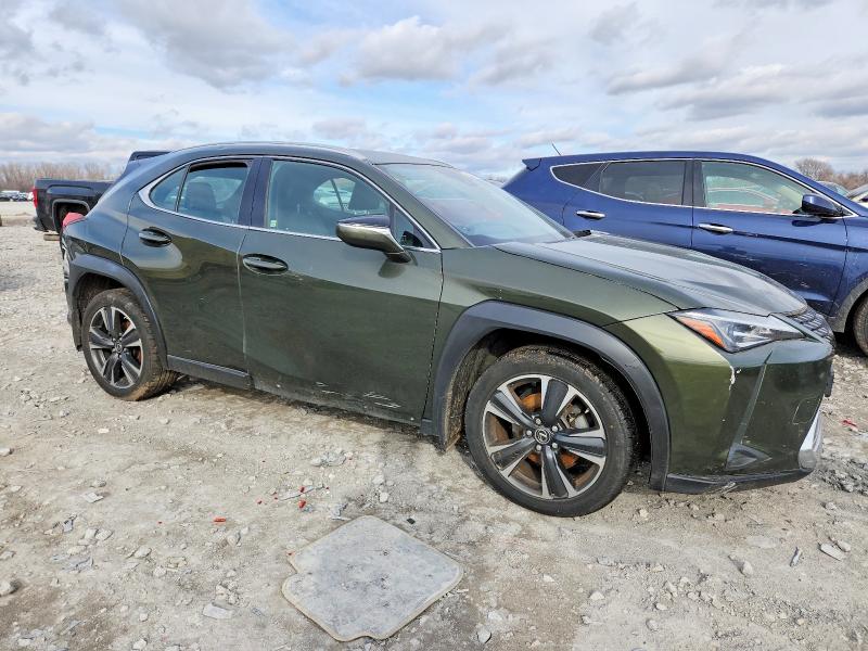 Photo 4 from auction – 2022 LEXUS UX with VIN JTHX3JBH1N2052150