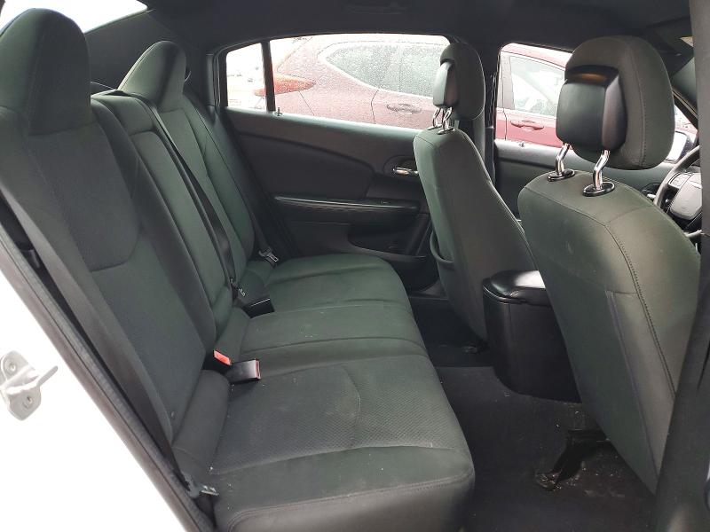 Photo 10 from auction – 2012 CHRYSLER 200 with VIN 1C3CCBAB1CN108400
