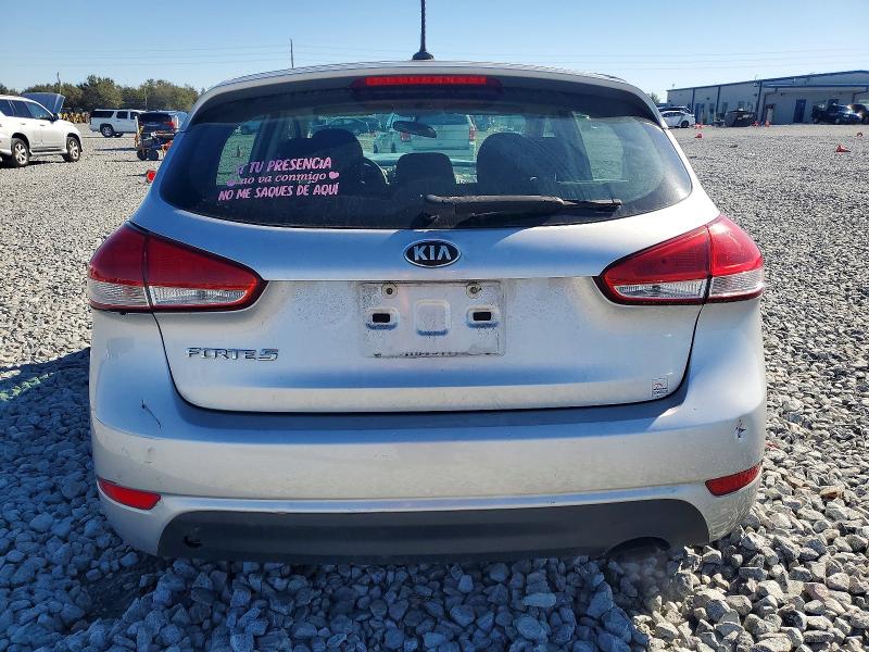 Photo 6 from auction – 2016 KIA FORTE with VIN KNAFK5A89G5527177