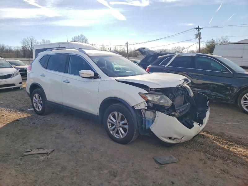 Photo 4 from auction – 2015 NISSAN ROGUE S with VIN 5N1AT2MV2FC855668