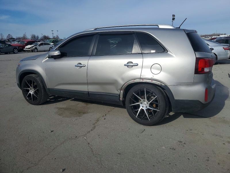 Photo 2 from auction – 2014 KIA SORENTO with VIN 5XYKT3A68EG518010