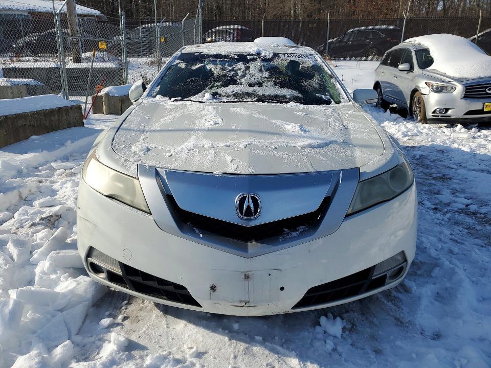 Photo 5 from auction – 2010 ACURA TL with VIN 19UUA9F58AA004252