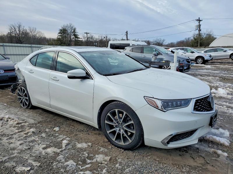 Photo 4 from auction – 2019 ACURA TLX with VIN 19UUB2F33KA006415