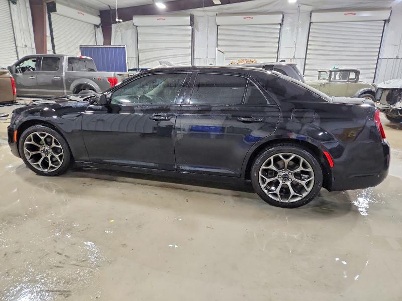 Photo 2 from auction – 2018 CHRYSLER 300 TOURIN with VIN 2C3CCAAG0JH320989