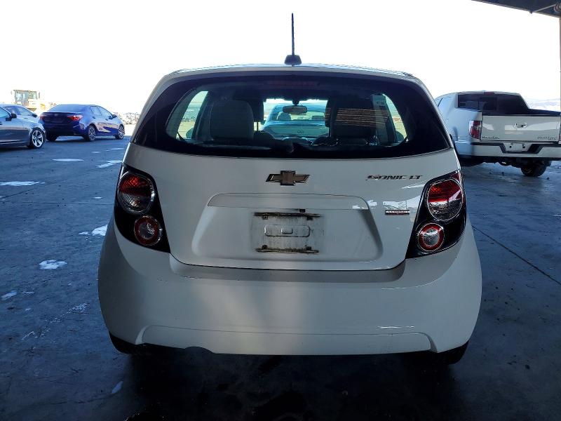 Photo 6 from auction – 2015 CHEVROLET SONIC with VIN 1G1JC6SB0F4206071