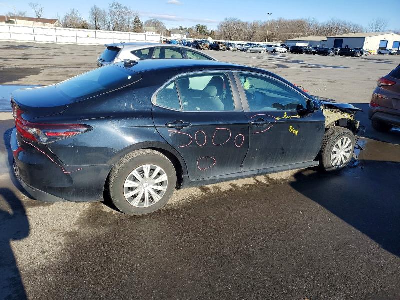 Photo 3 from auction – 2021 TOYOTA CAMRY with VIN 4T1C31AK8MU560384
