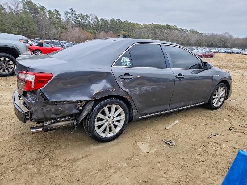 Photo 3 from auction – 2012 TOYOTA CAMRY with VIN 4T1BD1FK0CU049235