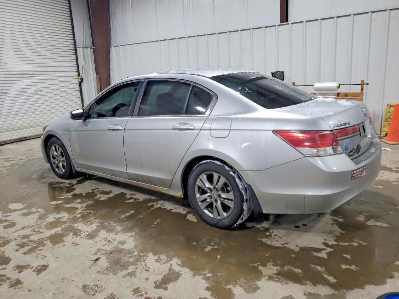 Photo 2 from auction – 2010 HONDA ACCORD EXL with VIN 1HGCP2F65BA054036