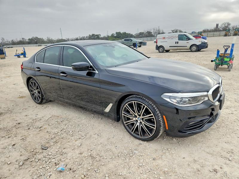 Photo 4 from auction – 2017 BMW 540 I with VIN WBAJE5C3XHG916676