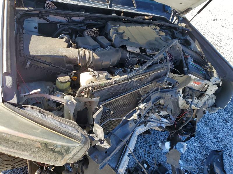 Photo 12 from auction – 2011 TOYOTA 4RUNNER with VIN JTEBU5JR1B5056876