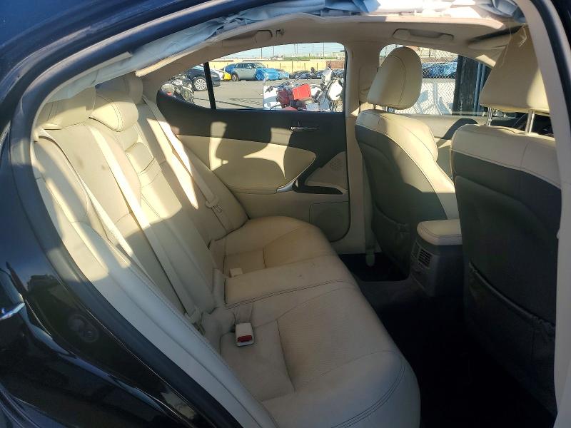 Photo 10 from auction – 2010 LEXUS IS with VIN JTHBF5C24A5111641