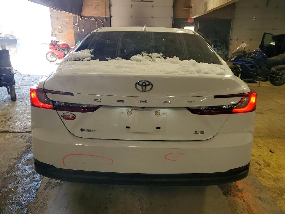 Photo 6 from auction – 2025 TOYOTA CAMRY with VIN 4T1DAACK3SU107567
