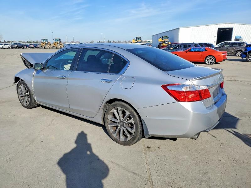 Photo 2 from auction – 2015 HONDA ACCORD with VIN 1HGCR2F50FA135842
