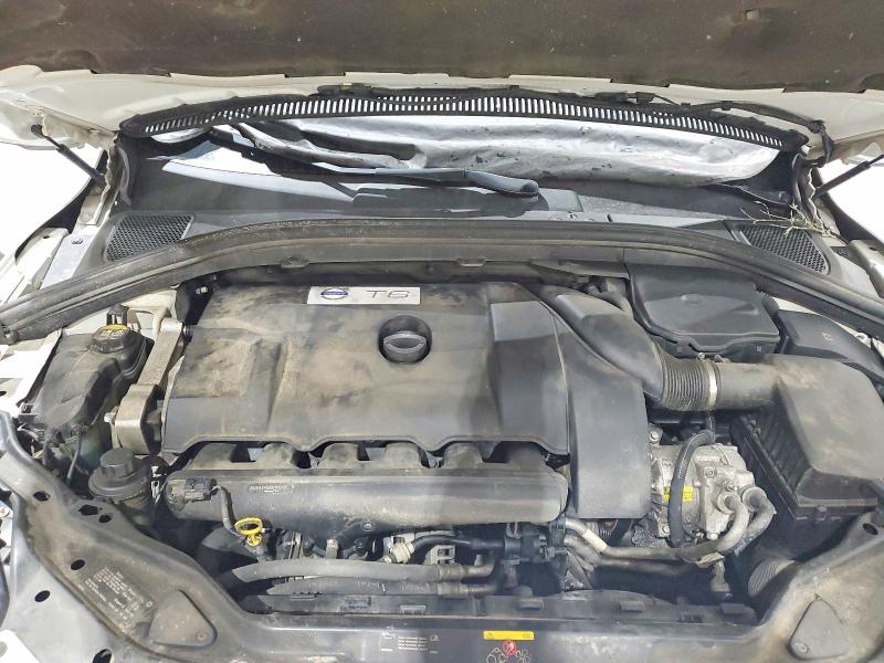 Photo 12 from auction – 2012 VOLVO XC60 T6 with VIN YV4902DZ0C2255295
