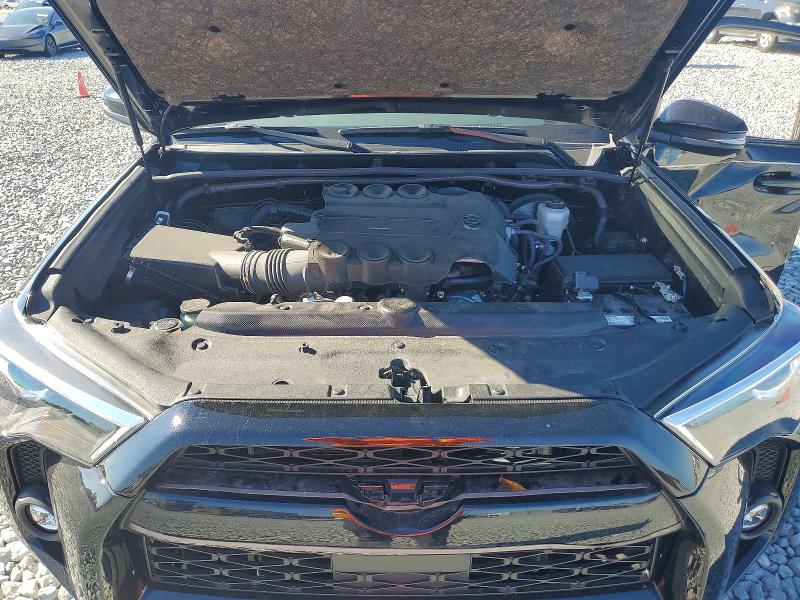 Photo 12 from auction – 2024 TOYOTA 4RUNNER SR with VIN JTEFU5JR0R5315630