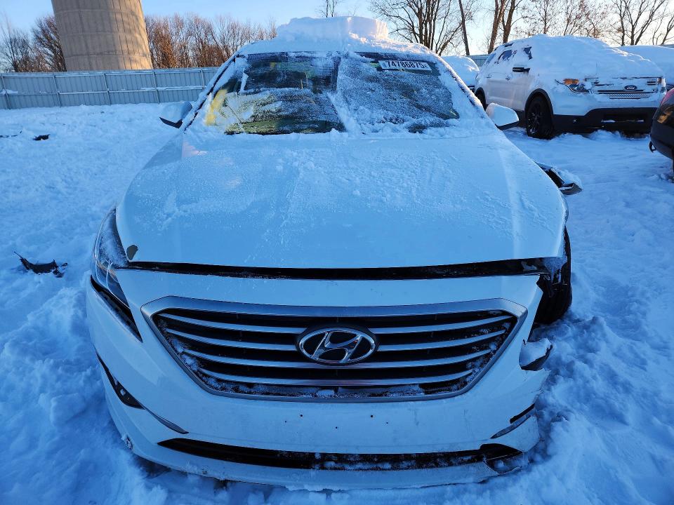 Photo 5 from auction – 2017 HYUNDAI SONATA with VIN 5NPE24AF6HH521037