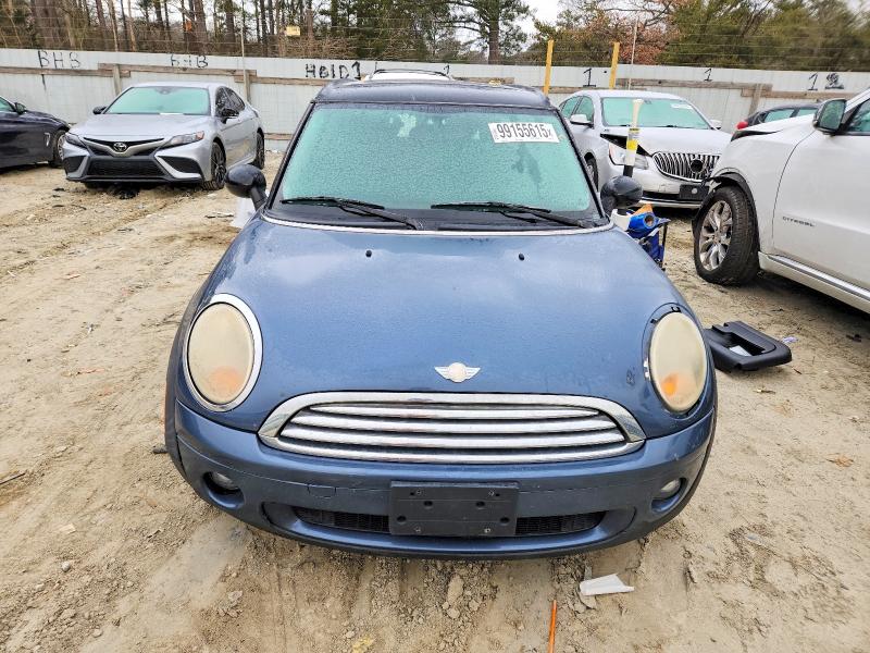 Photo 5 from auction – 2010 MINI COOPER CLU with VIN WMWML3C50ATX37956
